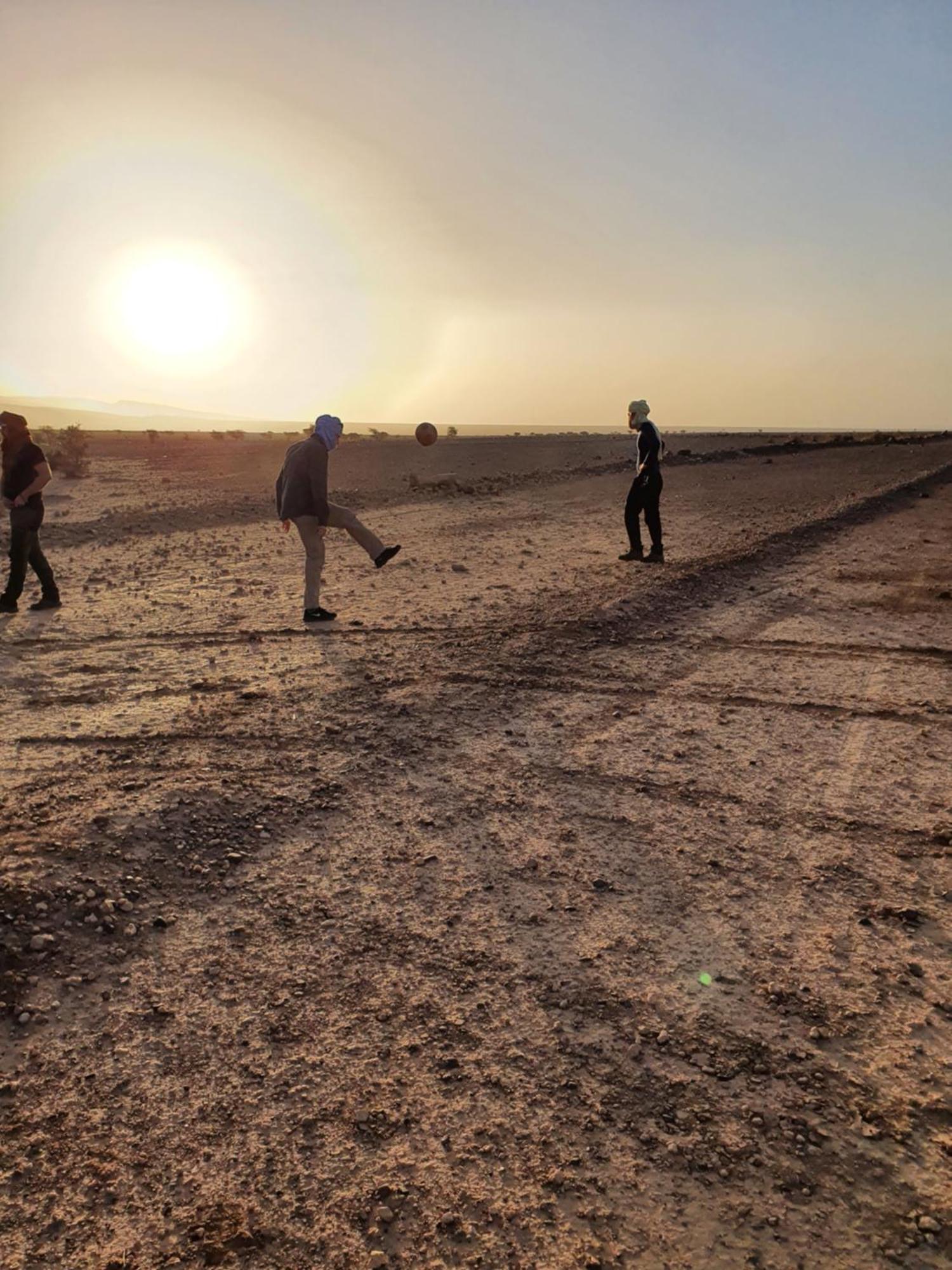 Hotel Bivouac Les Nomades & Foum Zguid To Chegaga Tours Esterno foto